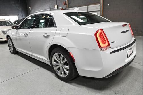2015 Chrysler 300 Limited