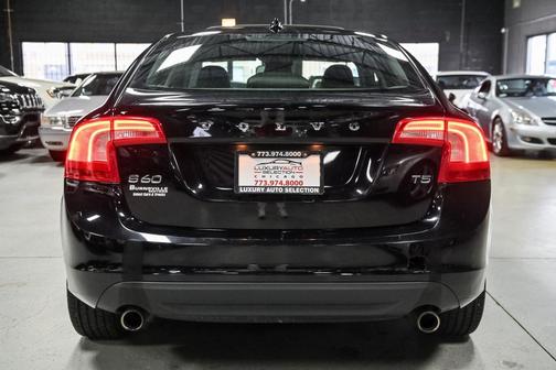 2013 Volvo S60 T5 Premier