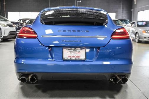 2011 Porsche Panamera 4