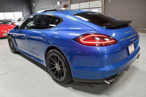2011 Porsche Panamera 4