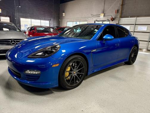 2011 Porsche Panamera 4