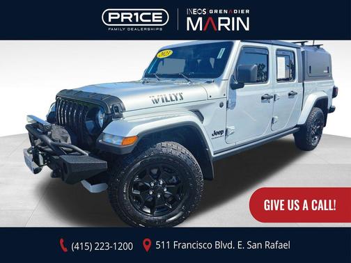 Silver Zynith Clearcoat 2023 Jeep Gladiator Willys 4x4