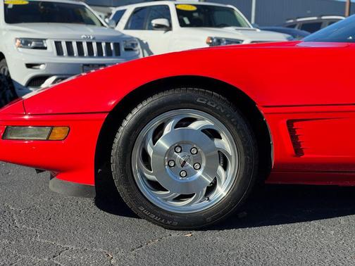 1996 Chevrolet Corvette Base