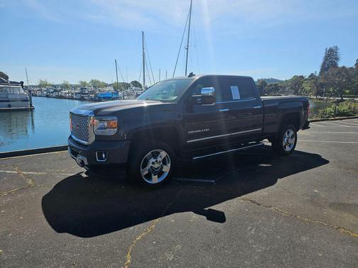 2015 GMC Sierra 2500 Denali