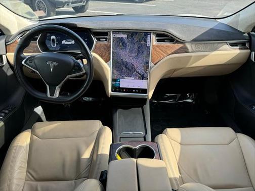 2017 Tesla Model S 90D