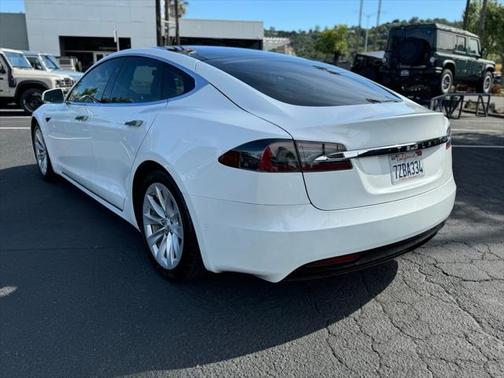 2017 Tesla Model S 90D