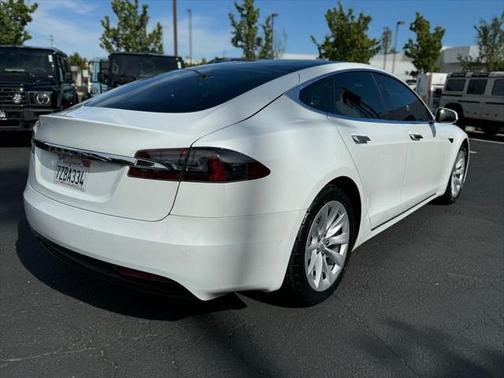 2017 Tesla Model S 90D