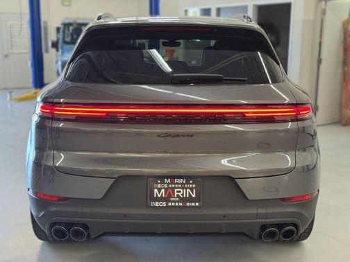 2025 Porsche Cayenne Cayenne