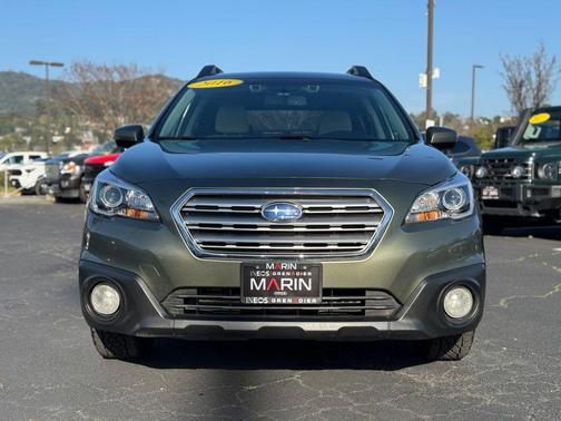 2016 Subaru Outback 2.5i Premium