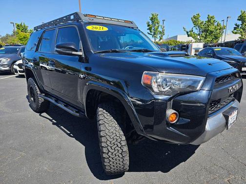 Midnight Black Metallic 2021 Toyota 4Runner TRD Off Road Premium