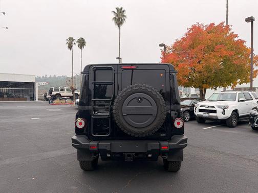 2025 INEOS Grenadier AWD