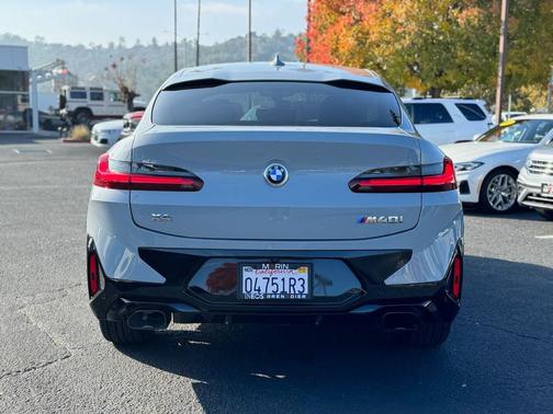 2023 BMW X4 M40i