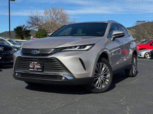 2024 Toyota Venza XLE