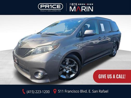 Predawn Gray Mica 2012 Toyota Sienna SE