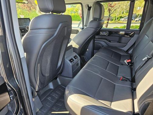 2024 INEOS Grenadier AWD