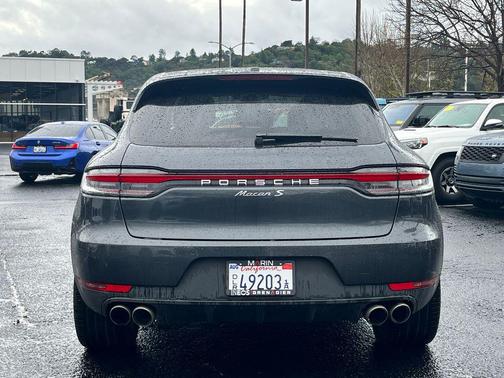 2020 Porsche Macan S