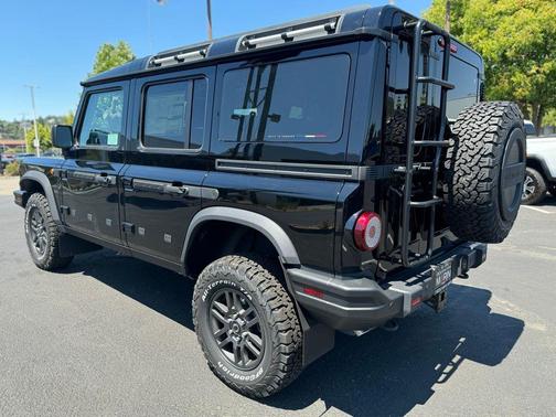 2025 INEOS Grenadier AWD