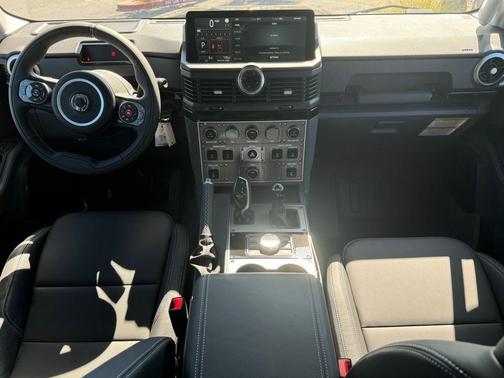 2025 INEOS Grenadier Fieldmaster