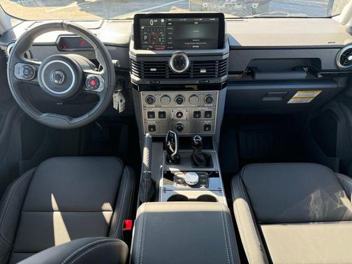 2025 INEOS Grenadier Fieldmaster