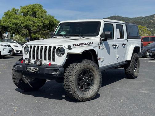 Bright White Clearcoat 2020 Jeep Gladiator Rubicon