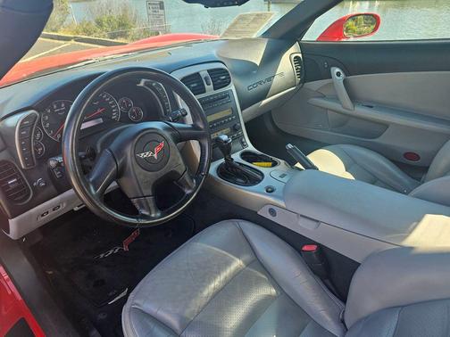 2005 Chevrolet Corvette Base