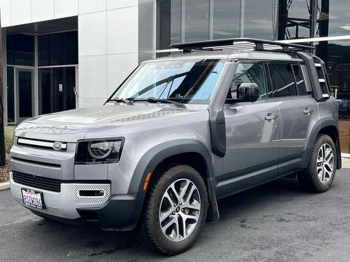 2020 Land Rover Defender 110 SE