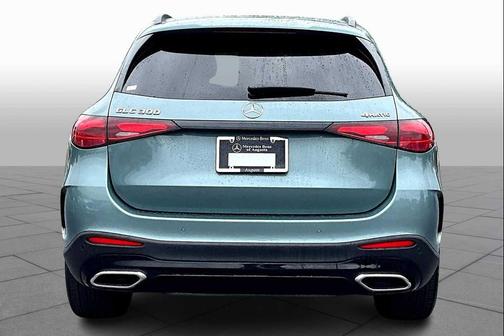 2025 Mercedes-Benz GLC 300 4MATIC