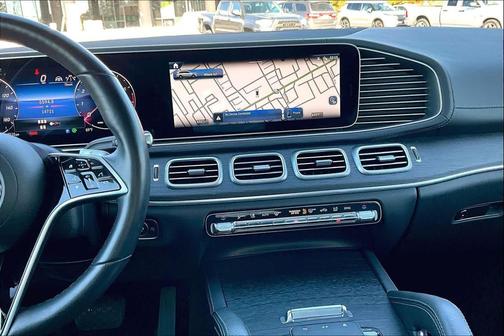 2025 Mercedes-Benz GLS 450 4MATIC