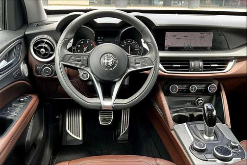 2018 Alfa Romeo Stelvio Sport