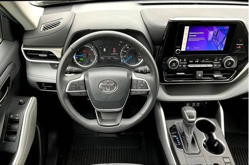 2023 Toyota Highlander Hybrid LE