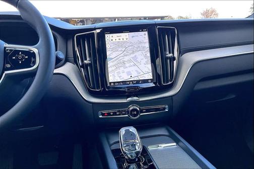 2024 Volvo XC60 Recharge Plug-In Hybrid T8 Ultimate Black Edition