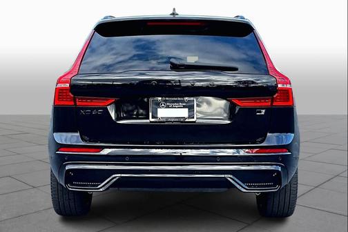 2024 Volvo XC60 Recharge Plug-In Hybrid T8 Ultimate Black Edition