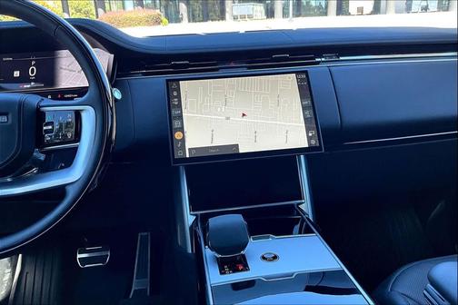 2024 Land Rover Range Rover P530 SE