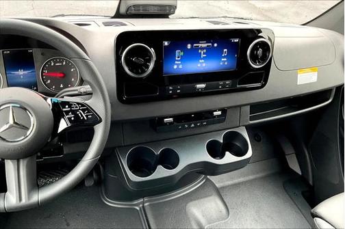 2025 Mercedes-Benz Sprinter 2500 High Roof