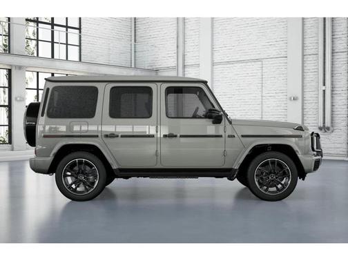 MANUFAKTUR Arabian Grey Non- Metallic 2026 Mercedes-Benz G-Class G 550