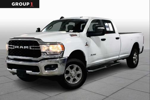 2024 RAM 3500 Big Horn Crew Cab 4x4 8' Box