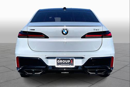 2023 BMW 760 i xDrive