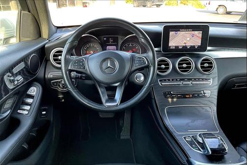 2017 Mercedes-Benz GLC 300 Base