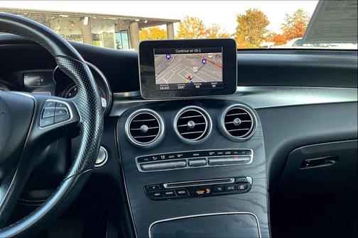 2017 Mercedes-Benz GLC 300 Base