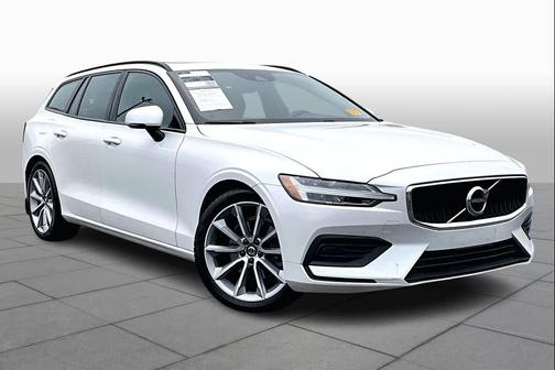 2020 Volvo V60 T5 Momentum