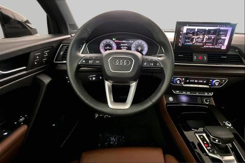 Mythos Black Metallic 2025 Audi Q5 45 S line Premium Plus