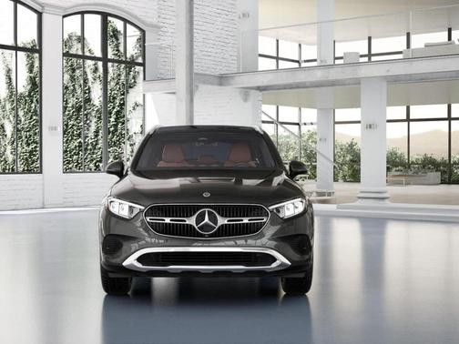 Graphite Grey Metallic 2026 Mercedes-Benz GLC 300 4MATIC