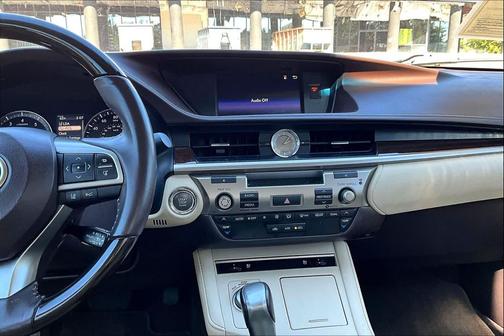 2017 Lexus ES 350 Base