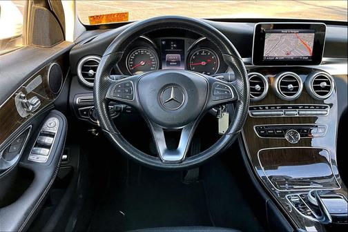 2016 Mercedes-Benz C-Class Luxury