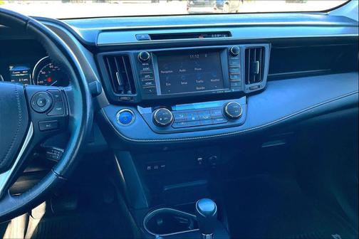 2017 Toyota RAV4 Hybrid SE