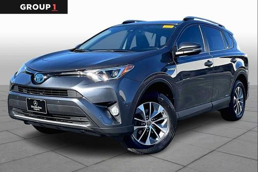 2017 Toyota RAV4 Hybrid SE