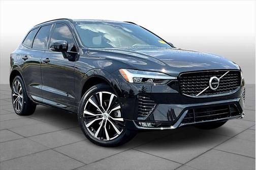 2023 Volvo XC60 B5 Plus Dark Theme