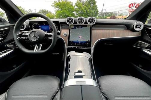 2025 Mercedes-Benz GLC 300 Base