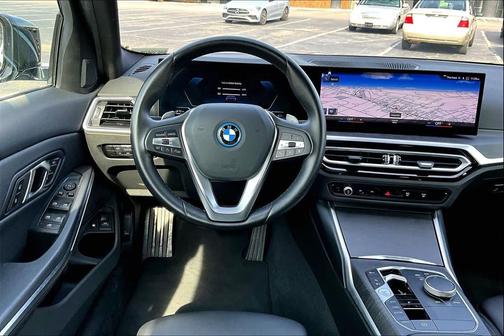 2024 BMW 330e 330e