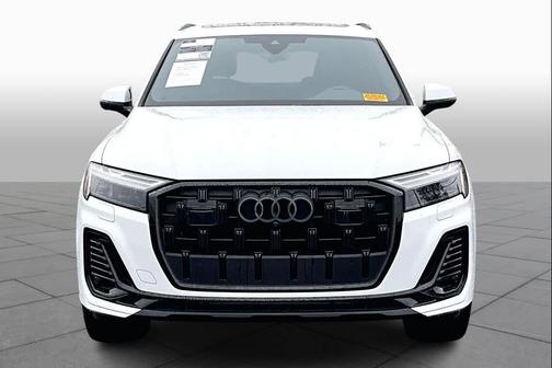 2025 Audi Q7 45 Premium Plus